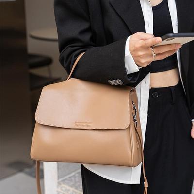Women's Genuine Leather Large Tote Bag - 2025 High-End Fashionable Versatile Handbag for Commute and Shoulder Use