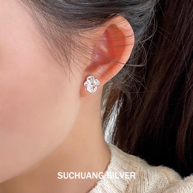 S925 Sterling Silver Petal Stud Earrings: Elegant & Fashionable Flower Design for Women