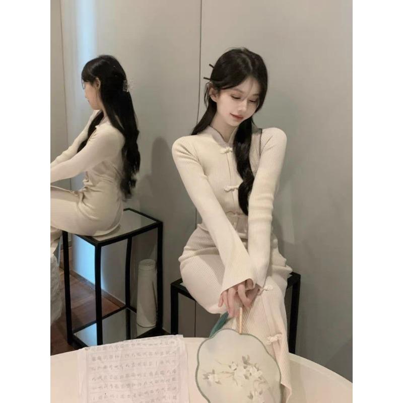 White buckle improved cheongsam knitted dress women's autumn high-end temperament long skirt