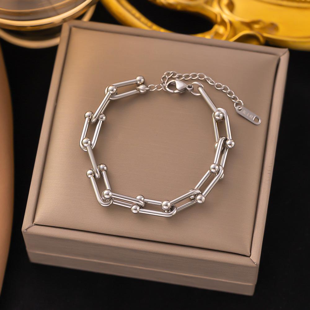 18K Gold Plated 316L Fashionable Titanium Steel Bracelets Waterproof Heart Roman Numerals Queen's Chain Link Bangles