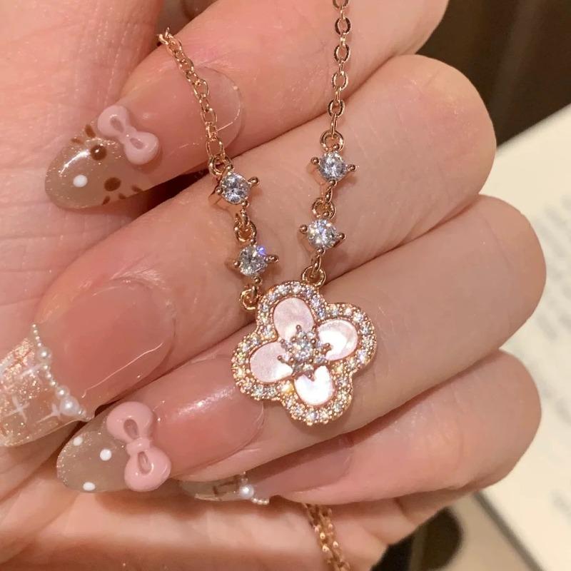 Titanium Steel Non-fading Small Waist Necklace Women's Summer Niche Design Accessories Collarbone Chain Pendant