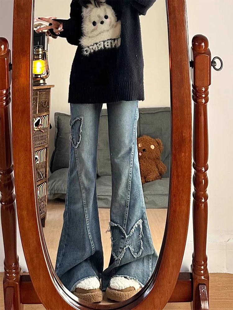 Dámské plus size džíny s vysokým pasem a rozšířenými nohavicemi s retro motýlí výšivkou – Ideální na jaro a podzim