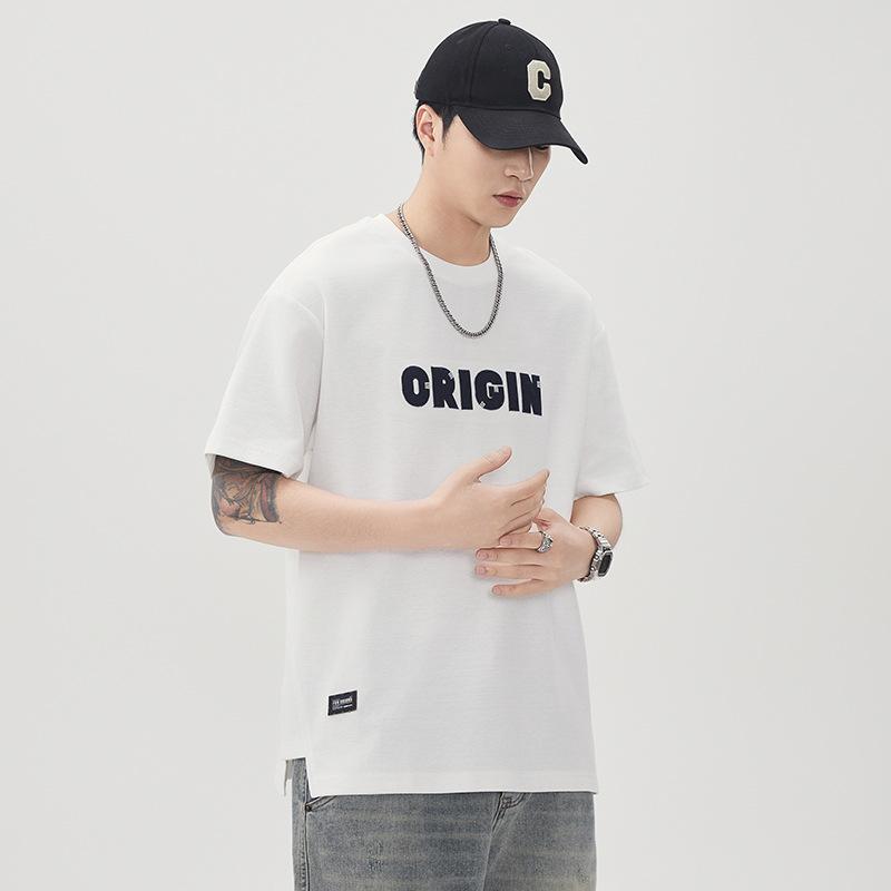 Everyday Japanese Comfortable Fit Short-sleeved T-shirt for Mens Summer Latest Single Color Hem Slit Half-sleeved Top