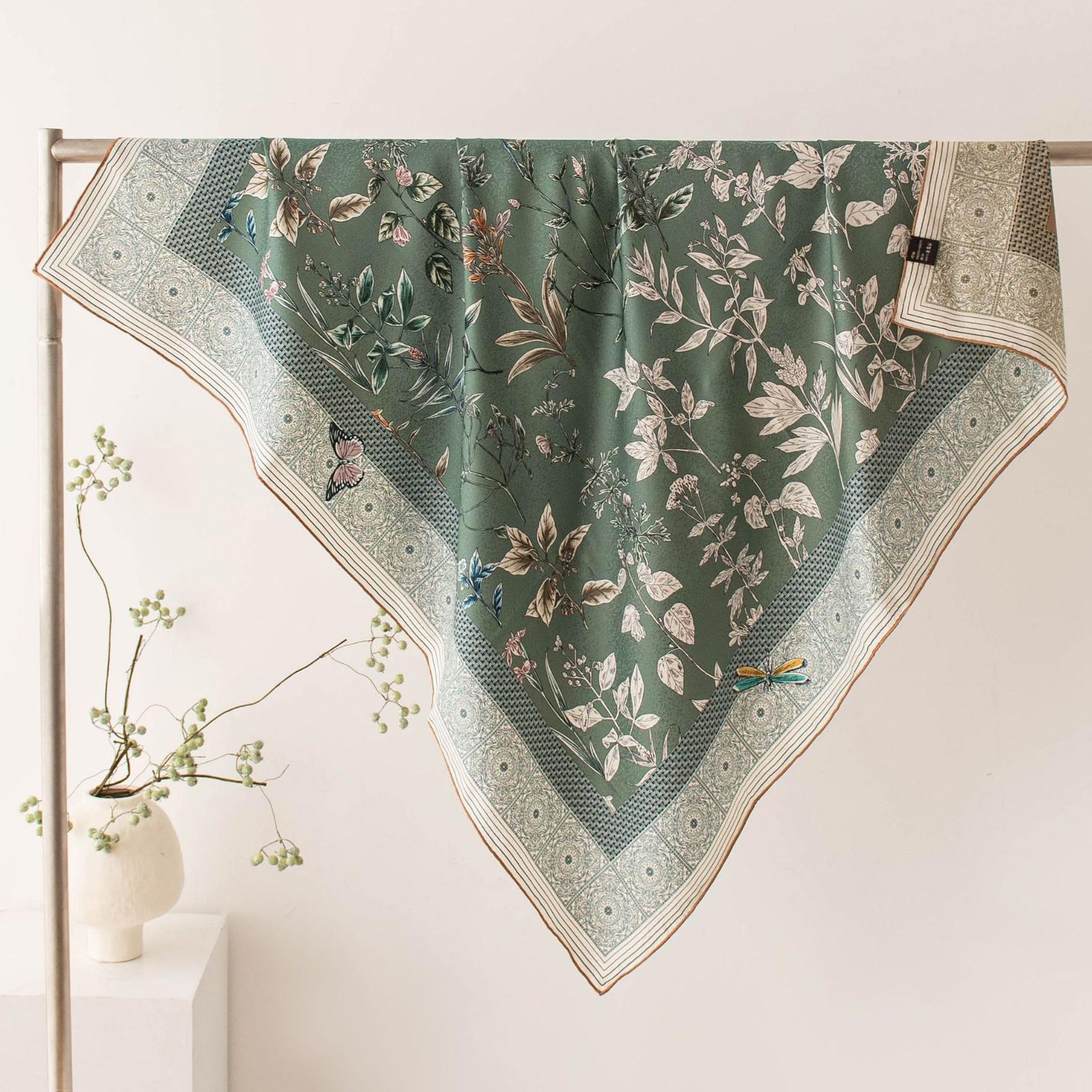 2026 new silk silk scarf for mother green scarf mulberry silk double-sided printed square scarf shawl decoration dual-purpose
