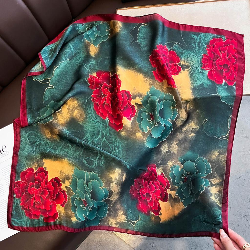 Square Scarf Women‘S Imitation Silk Bandanna Print Shawl Headband Fashion Hair Shawl SpringSummer Luxury Neckerchief Hijab