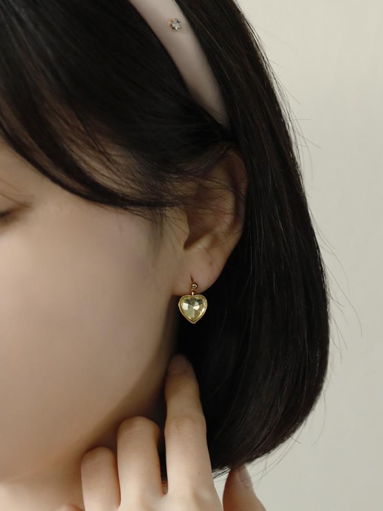 Sosoo Volume Cubic Heart Earring