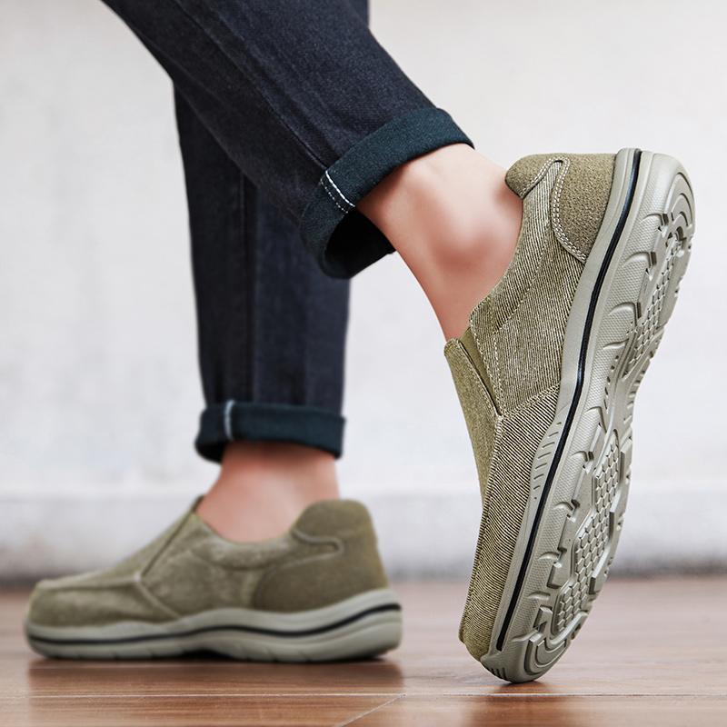 Fashion Designer New Men's Slip On Breathable Fabric Thick Bottom Casual Shoes Male Outdoors Walking Footwears Zapatos Hombre
