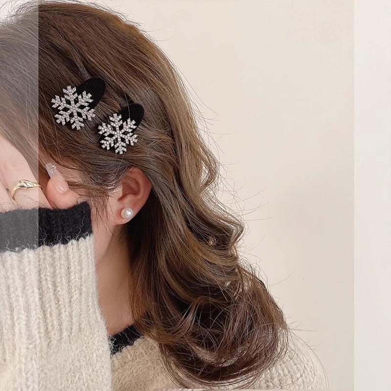 Elegant Christmas Rhinestone Snowflake Hair Clip - Trendy Flocked Hairpin for Women