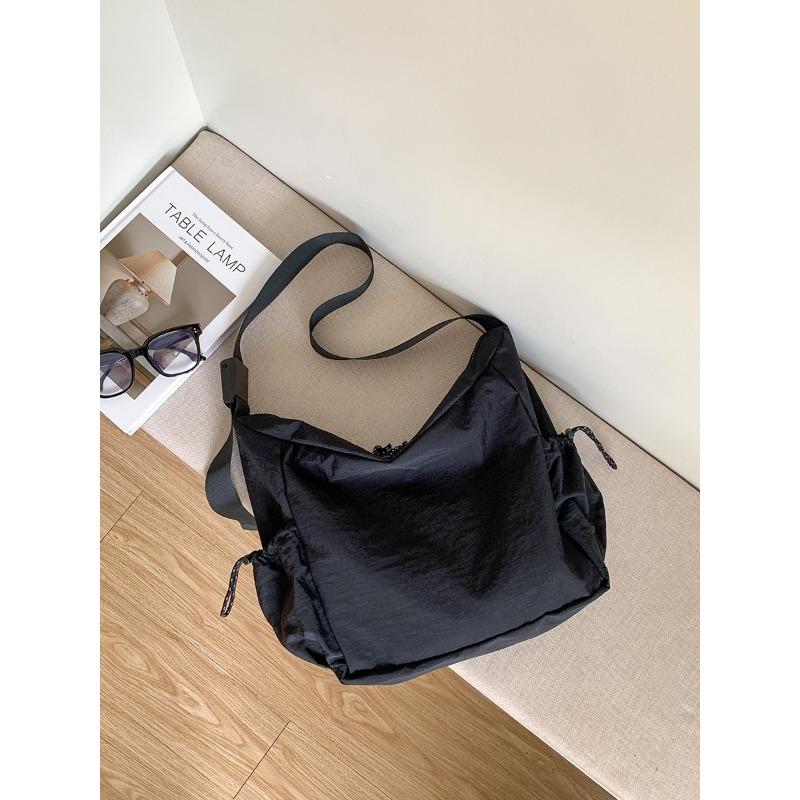 Crossbody Bag Women's Large-capacity Fashion Casual Nylon Dumpling Bag Women's Niche Zipper Versatile Student Shoulder Bag