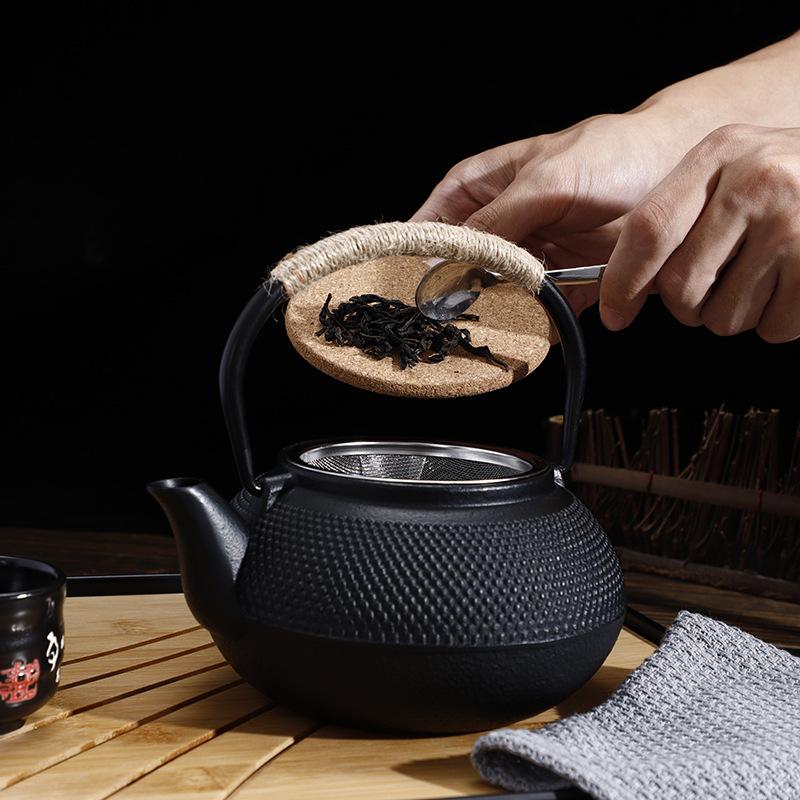 Japanese Iron Tea Pot with Stainless Steel Infuser Cast Iron Teapot Tea Kettle for Boiling Water Oolong Tea ZM1031