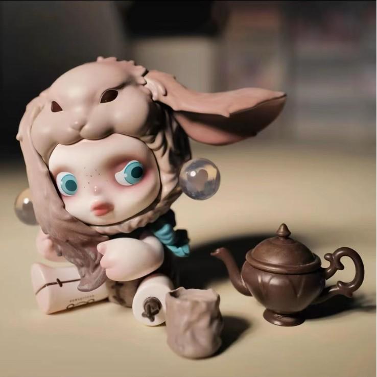 Weekly Wonderland Series Figurines, Toys, Souvenirs, Ornaments, Gifts For Women