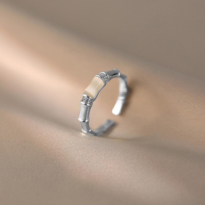 Vintage Niche Bamboo Art Deco Ring Light Luxury Couple Style Fashion Temperament Colorfast Women's Versatile Finger Ring