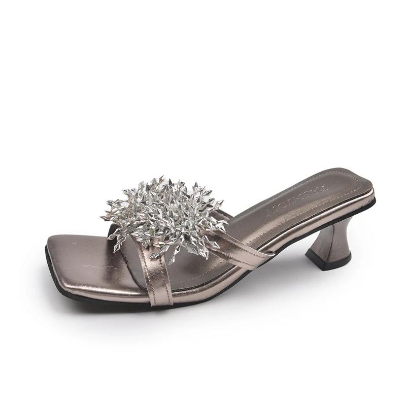 Fashion Summer 2025 New Open-Toe Women's Slippers Fashion Rhinestone Mid Heel Crystal Stiletto Sandals for Women Outdoor High Heels