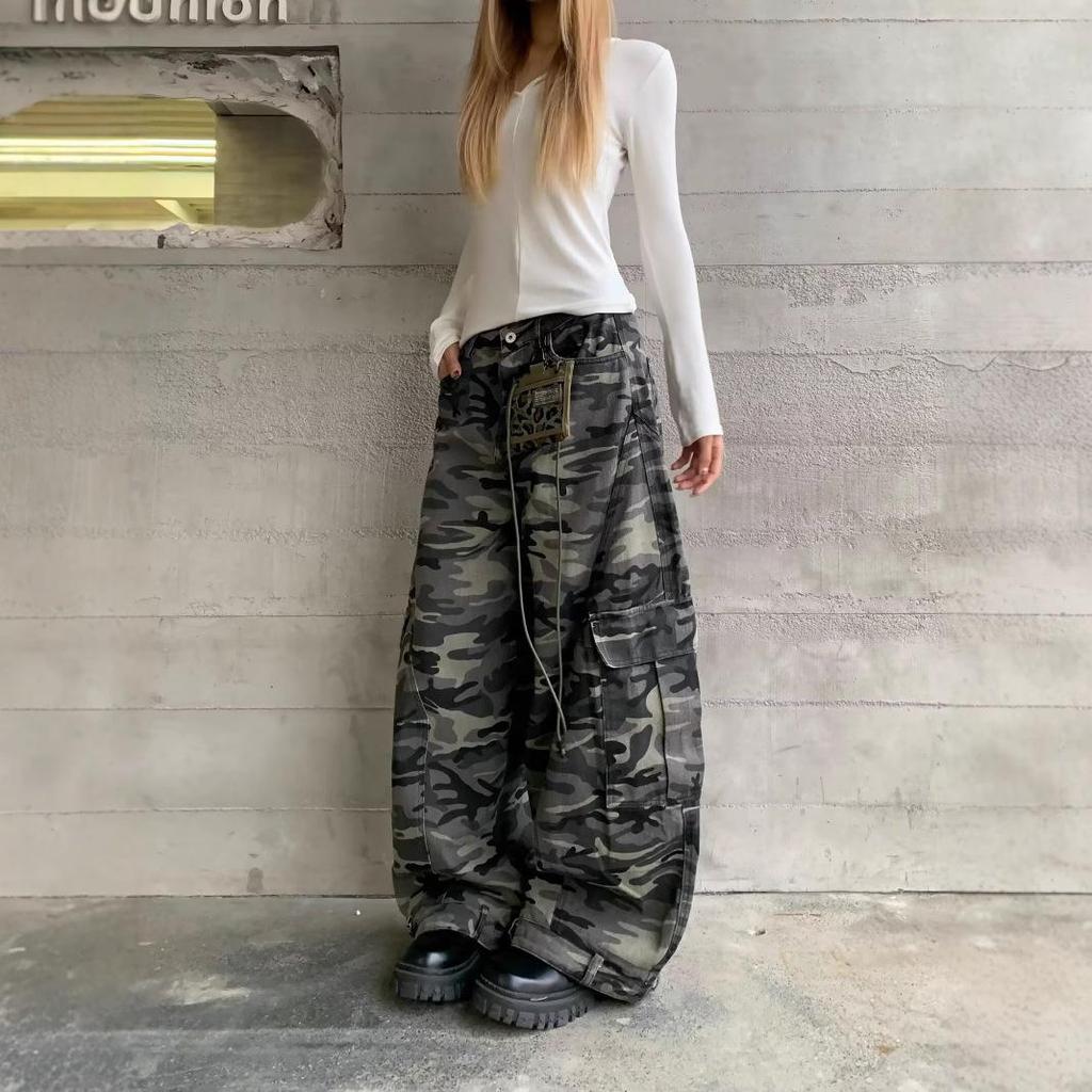 Unisex Retro Camouflage Wide-Leg Workwear Jeans with Multi Pockets