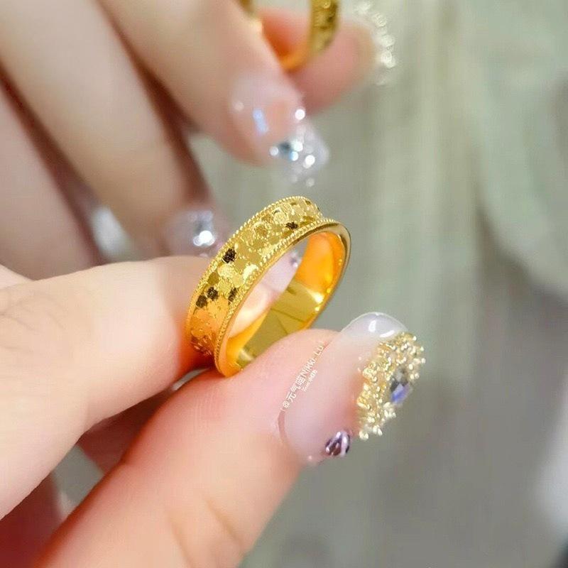 Women's Gold Starry Crushed Ice Ring - Thin Plain Band