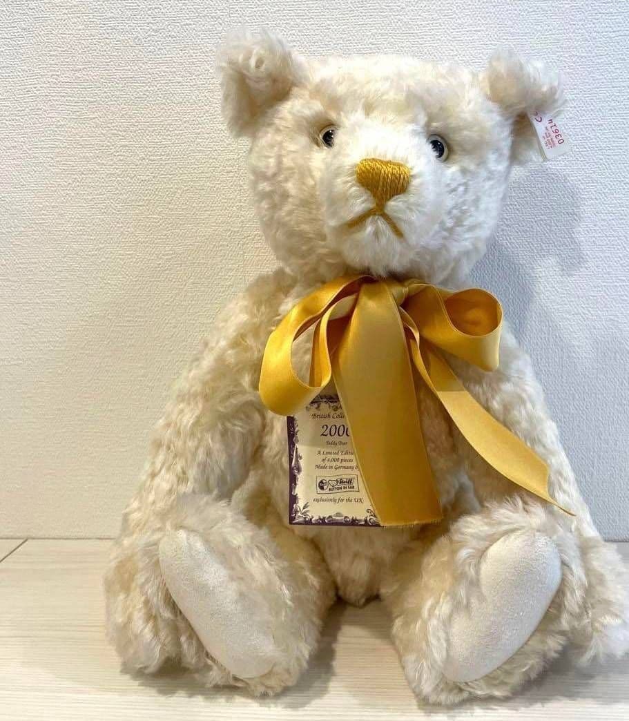 

[USED] Cream Teddy Bear with Ribbon