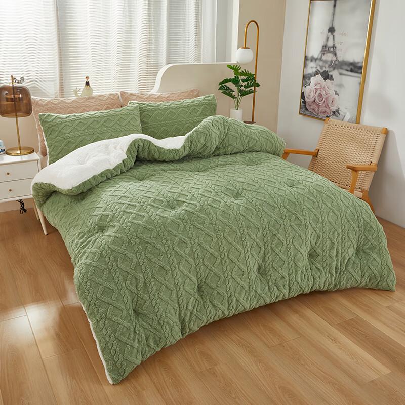 

Hengyuanxiang Lamb Fleece Warm Quilt