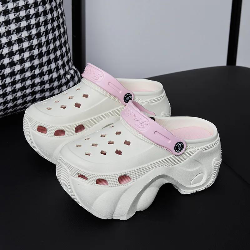 Fashion New 8cm Platform Slippers Woman Fashion Clogs Thick Sole Close Toe Girls Street Beach Slides Female Slip On High Heel Sandals