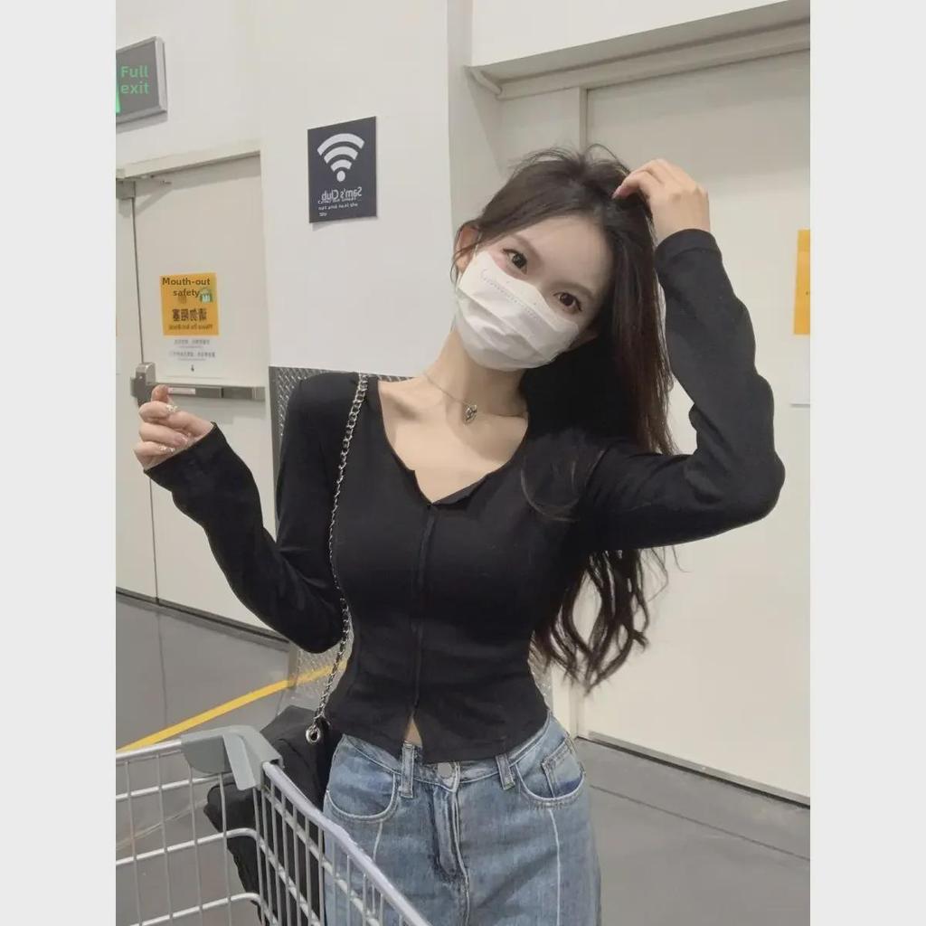 Damen Pinkes Samt Langarm-T-Shirt mit Schlitzdesign - Altersreduzierender Herbst-/Winterstil