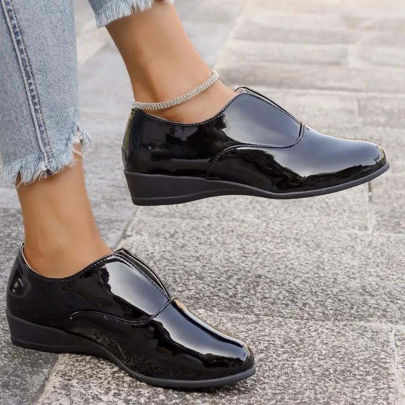 2025 Low Heel Black Retro Student Single Shoes Office Outsole Casual Black  Leather Shoes