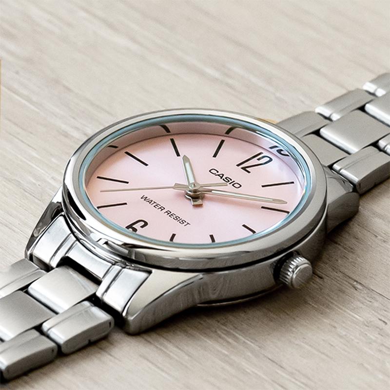 Casio STANDARD Series, Fashion, Business, Retro, Literary and Versatile, Classic Hands, Quartz Movement, Stainless Steel Strap, Japanese LTP-V005D-4B