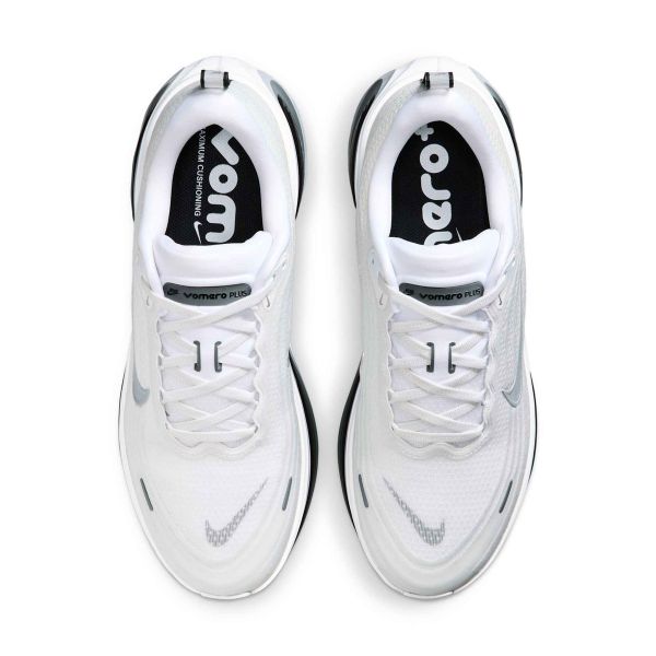 Nike Vomero Plus לבן שחור אפור קריר נעלי סניקרס לגברים כסף מתכתי II7181-102