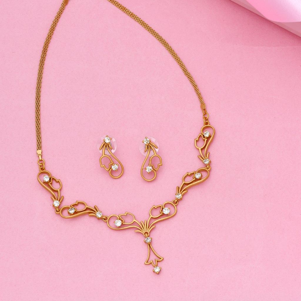 Stilvolle Halskette „Tulip Bloom“ mit amerikanischem Zirkonia und mattem Gold