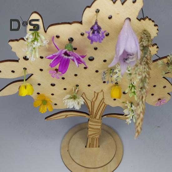 Wooden Flower Collection Board Flower Collector Nature Play Children's Adventure Board for Kids Outdoor Floral Picking Arranging Nature Walks Sorting
