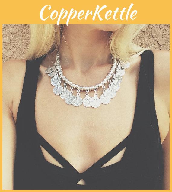 Retro-Münzschmuck-Halskette aus Legierung mit Galvanisierung für Reiseandenken und Geschenke