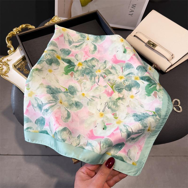 Luxury New Design Satin Print Scarf Women Scarves Bandana Hijab Neckerchief Shawl Kerchief Hair Band Foulard Lady