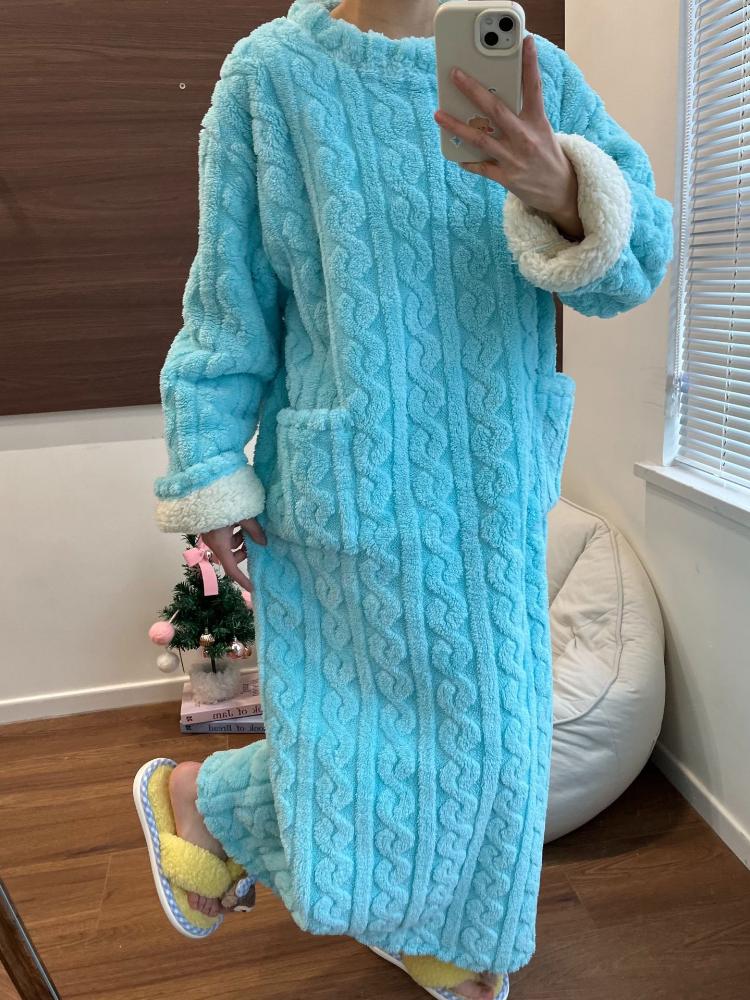 Super Thickened and Fleece Coral Fleece Jacquard Bathrobes Walking Large Blankets, Winter Pajamas, Warm Home Clothes and Nightgowns