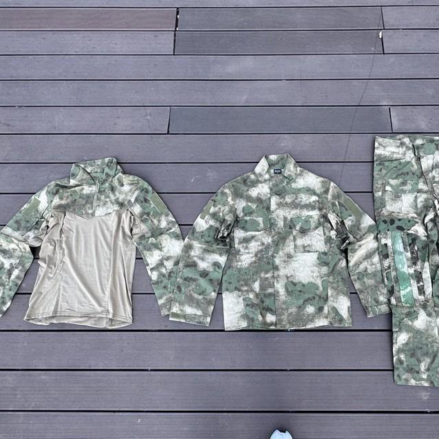 Costum de camuflaj AK Tactical Frog: Set Uniformă de Antrenament Camuflaj pentru Exterior, 3 Piese
