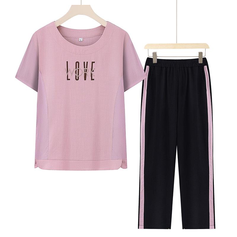 

Summer Casual Sports Suit for Middle-Aged Women: Short-Sleeved T-shirt and Shorts Set 2XL (105-120 jin)