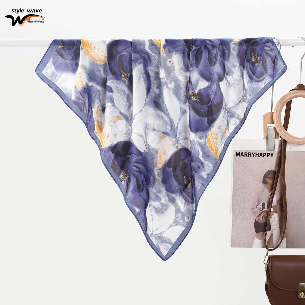 Elegant Chinese Ink Painting Lotus Silk Scarf: High-End, Versatile Retro Print, Popular Decorative Accessory for Women.