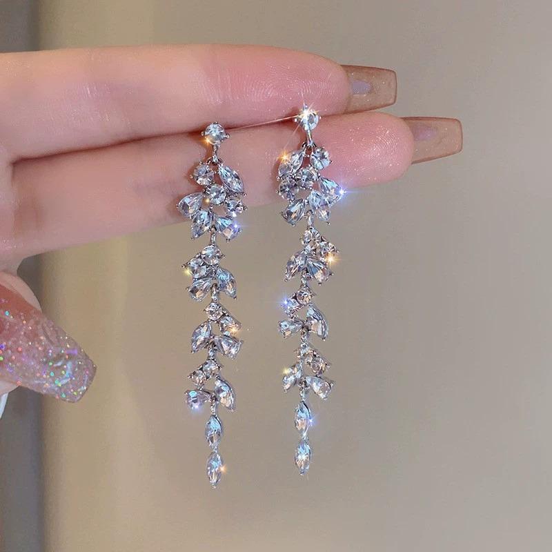 2pcs retro style long style diamond inlaid rose earrings for women's daily dating accessories