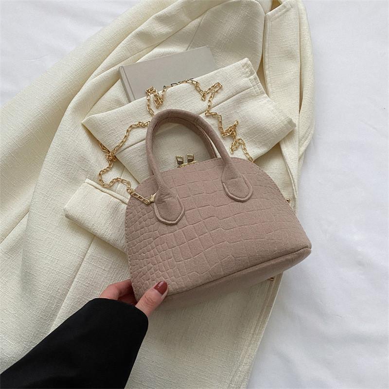 Trendy 2023 Women's Fashion Shoulder Bag Stylish Retro Shell Bag Medium Size