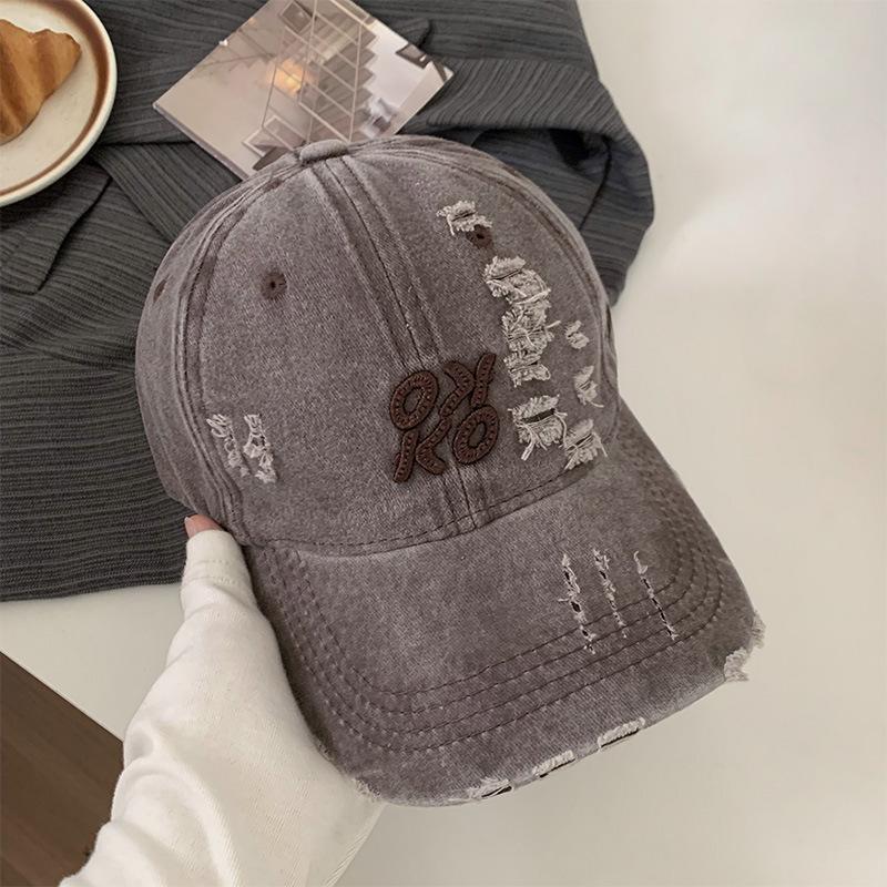 Retro Hole Baseball Cap Women's Spring and Summer New Washed Versatile Cap Showing Face Small Hat Trend