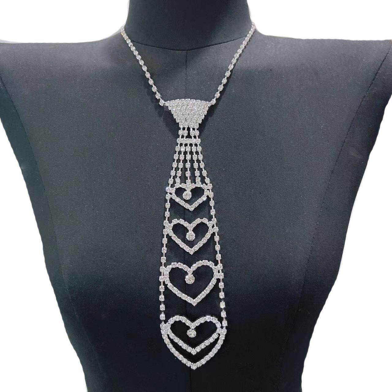 

Rhinestone Peach Heart Necklace for Wedding Dress Fashion Accessory золотой