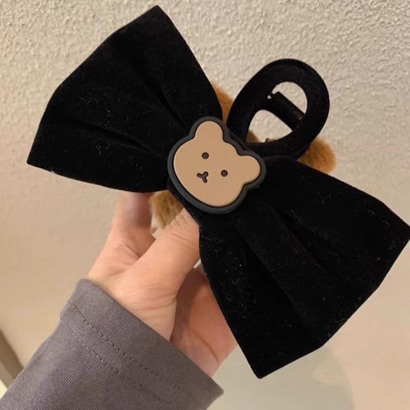 1pc Autumn and winter plush teddy bear bow clip double-sided black hair clip velvet disc hair shark clip hair accessory