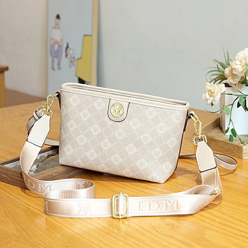 

Women s gift bag 2025 new versatile mother bag underarm shoulder messenger bag women