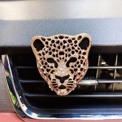New Car Air Vent Clip Charms Crystal Leopard Car Aromatherapy Essential Oil Diffuser Women Fashion Auto Decoration