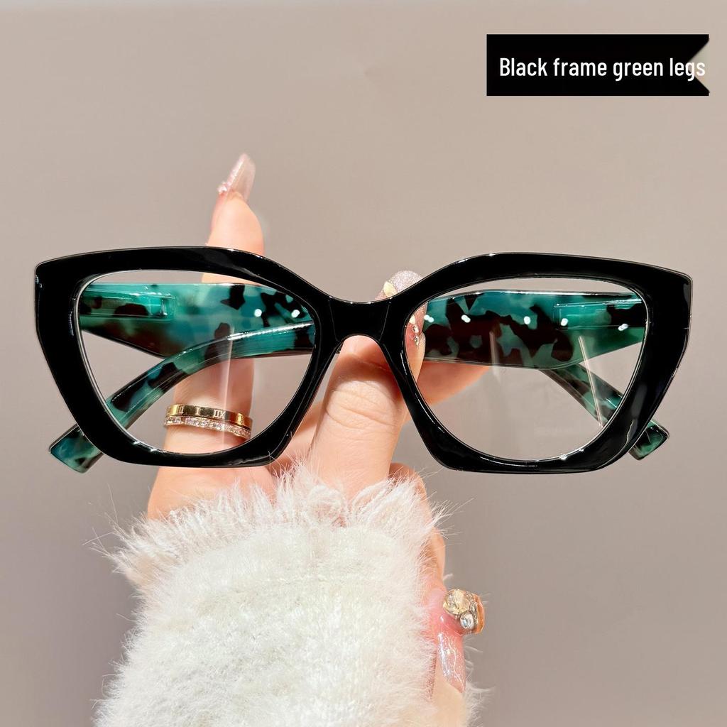 Women's Retro Leopard Print Presbyopia Glasses with Floral Eyeglass Frames - Fashionable Large Frames for Middle-Aged & Elderly.