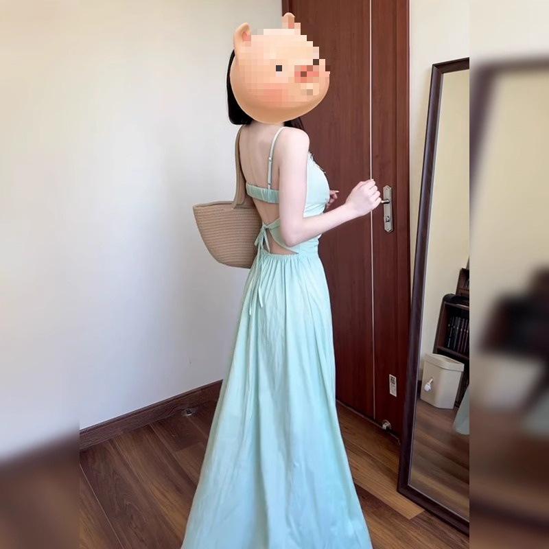 Seaside Resort Green Backless Spaghetti Strap Petite French Waist-Cinched Long Dress for Women, Summer 2026 Style