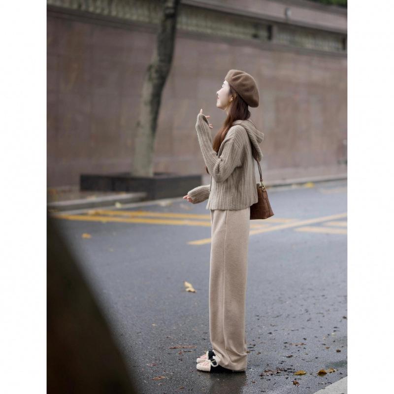 

Вязаный кардиган в корейском стиле и комплект повседневных брюк для женщин больших размеров - Осенний зрелый образ M [Recommended Weight Under 100 lbs]