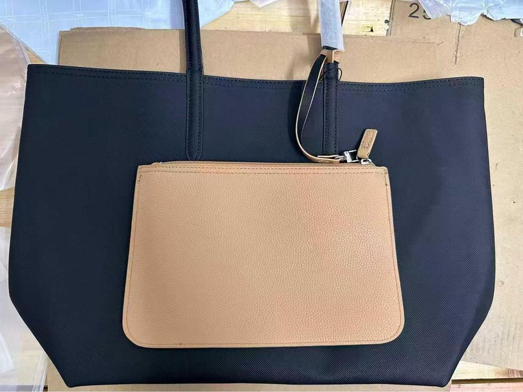 French Crocodile Women's Color Block Large Capacity Tote Bag - Fashionable and Simple Shoulder Handbag.
