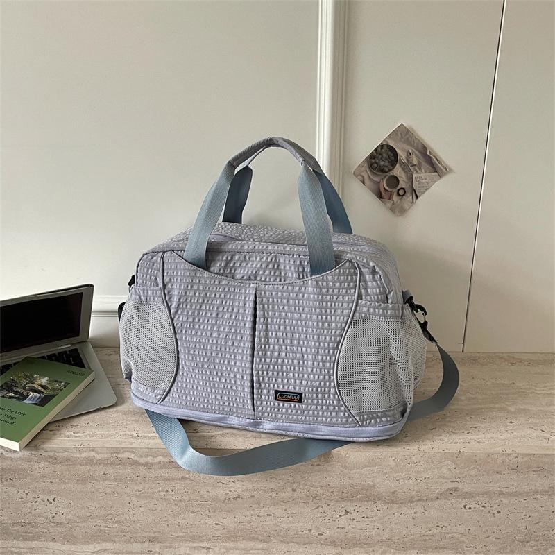 Women's Large Capacity Multifunctional Travel and Gym Bag - Stylish Crossbody and Handheld Luggage