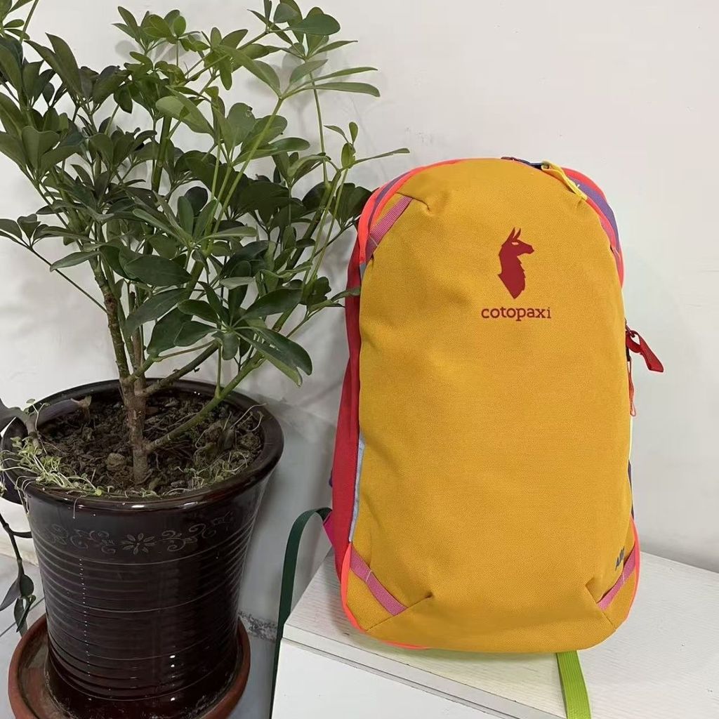 Outdoor Alpaca Travel Backpack With Waterproof Canvas For Hiking And Daily Use