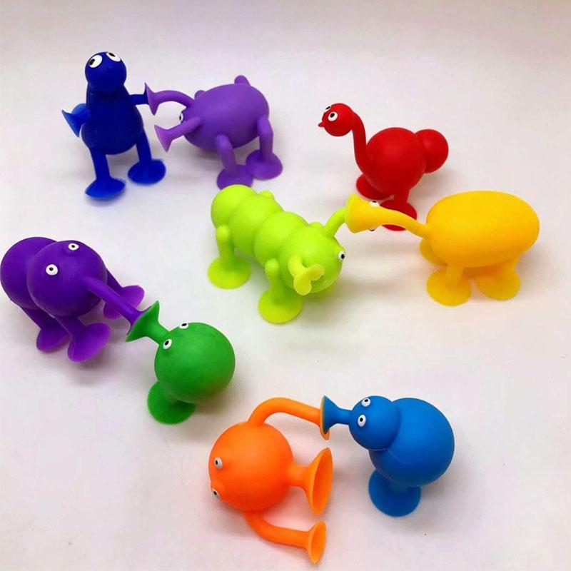 9 Stück Tier-Saugnapfspielzeug Silikon Sensorisches Fidget Partygeschenke Flugzeug Auto Fenster Reise Roadtrip Spaß für Kinder Jungen Mädchen