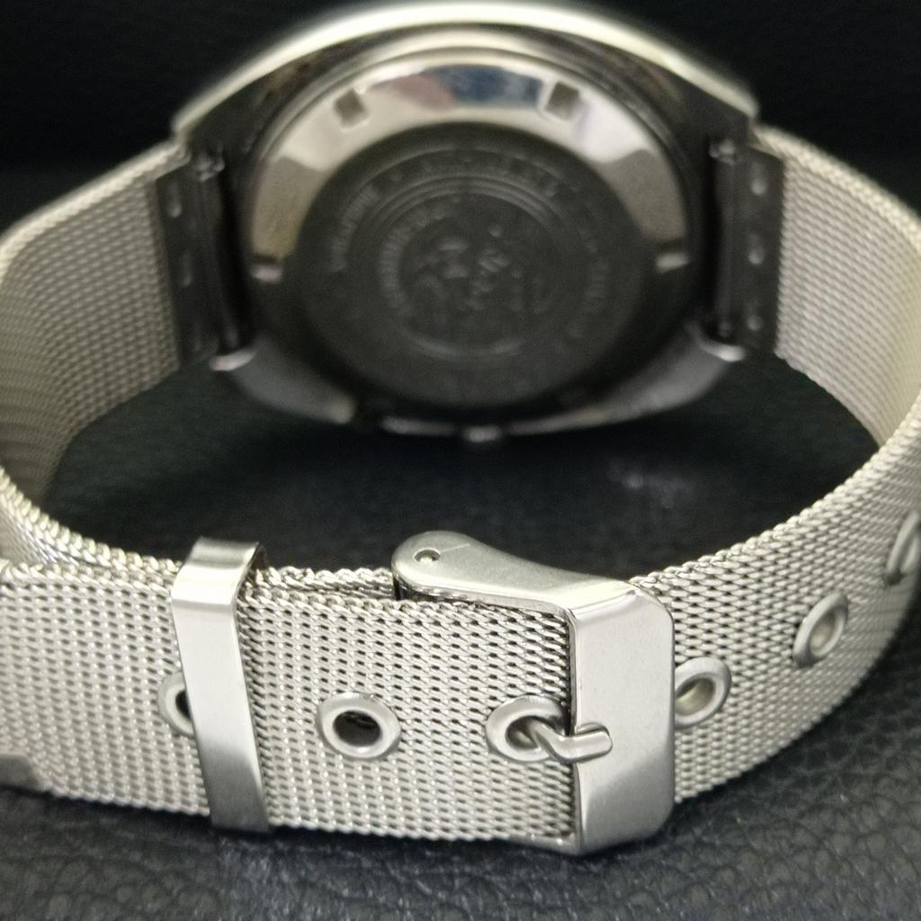 Ricoh R31 AUTOMATIC JAPAN MENS VINTAGE SILVER COLOR DIAL WATCH A701931-5 R207-a701931