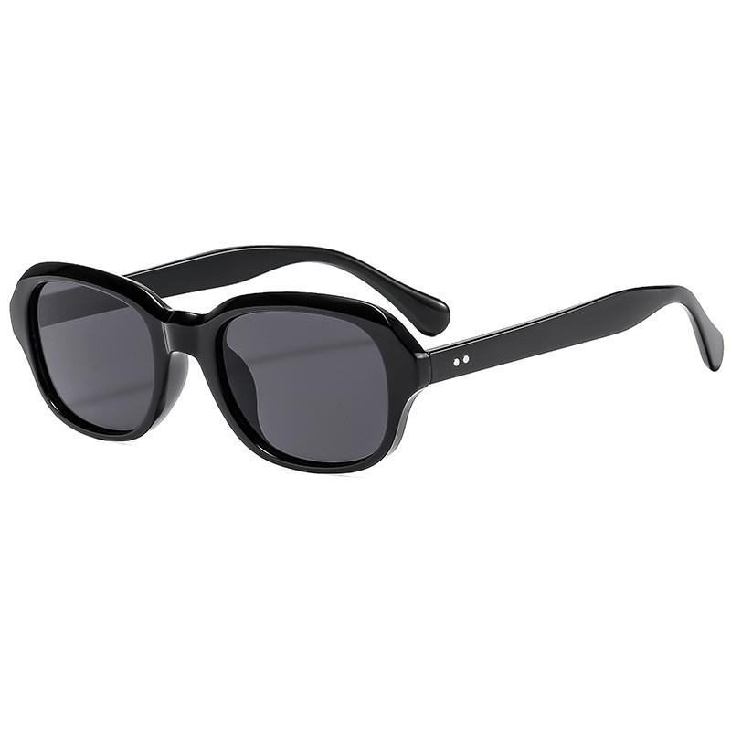 

Retro Black Border Grey Lens Sunglasses For Men And Women Summer 2025 BlackFrameGray